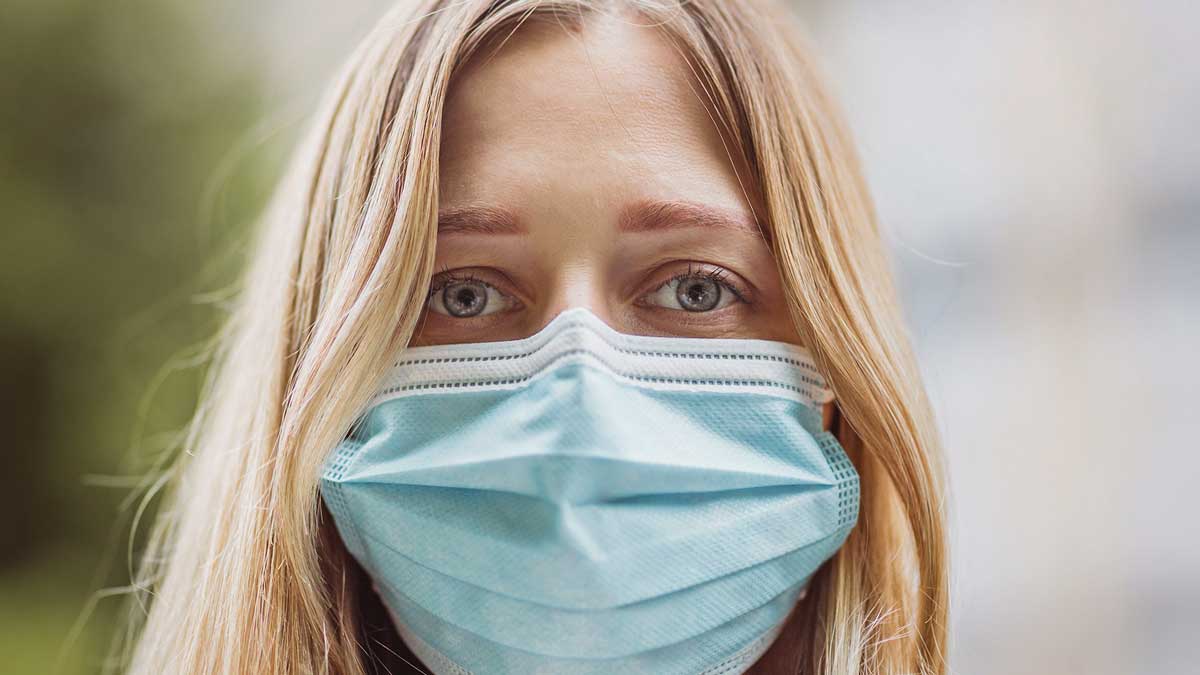 Roztroušená skleróza, neuromyelitis optica a COVID-19: Pandemický rok v Česku