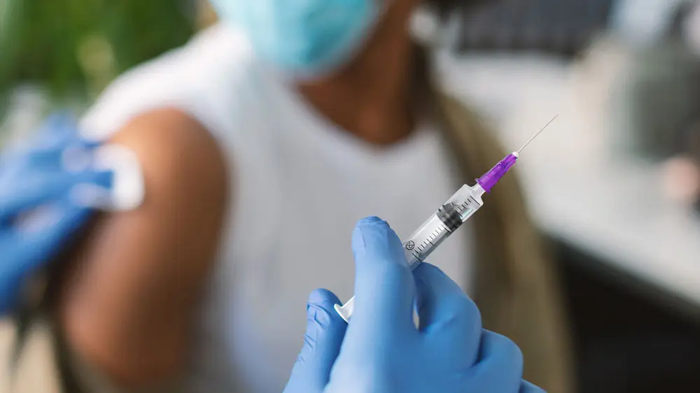 Být či nebýt očkován: Riziko relapsu RS nebo NMOSD po očkování a infekci COVID-19